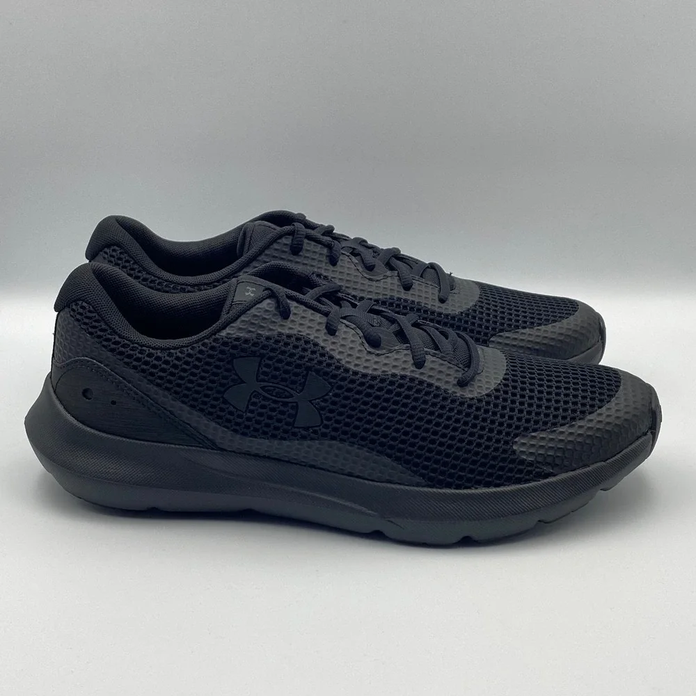 Under Armour Surge 3 Men's 10 Running Shoes Black Training Sneaker‎ 3024883-002